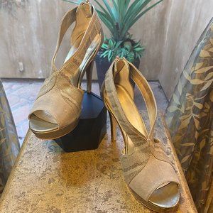 Nine West DreamGirl Champagne Peep Toe Heels